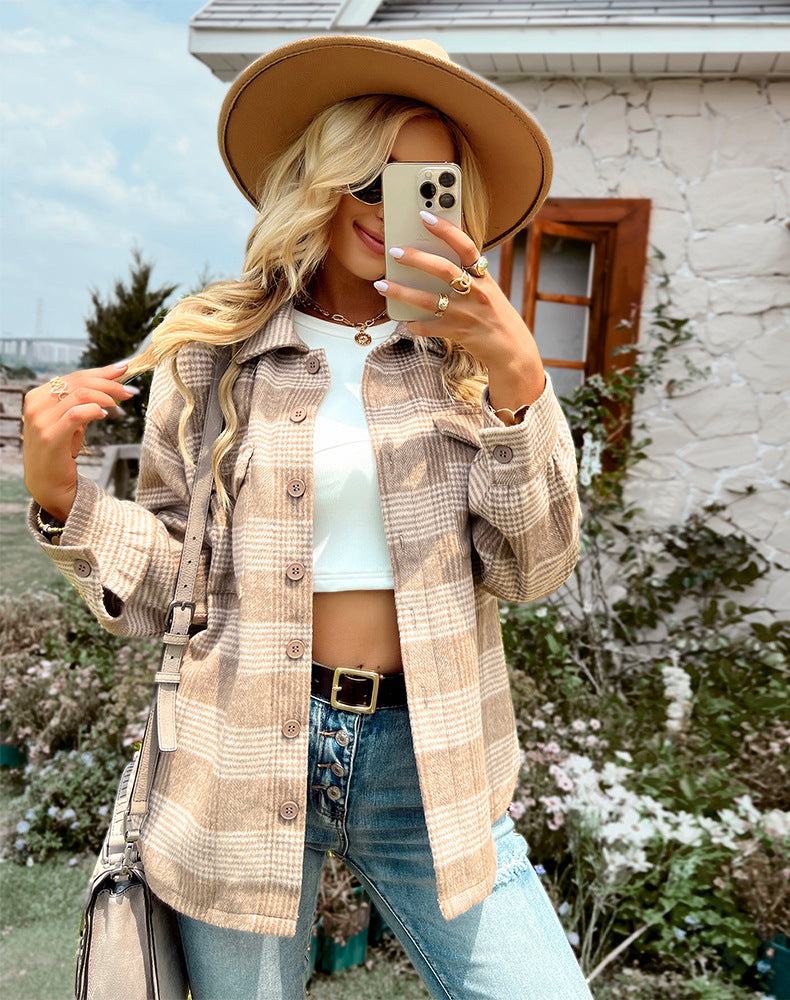 Beige karierte Damenbluse