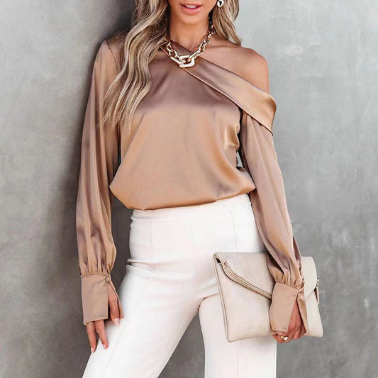 Braune One-Shoulder-Satinbluse – Martina