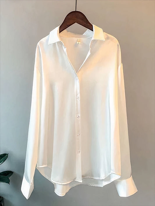 Langärmlige Satinbluse
