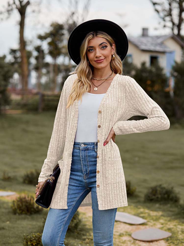 Beige, halblange Strickjacke mit Knöpfen